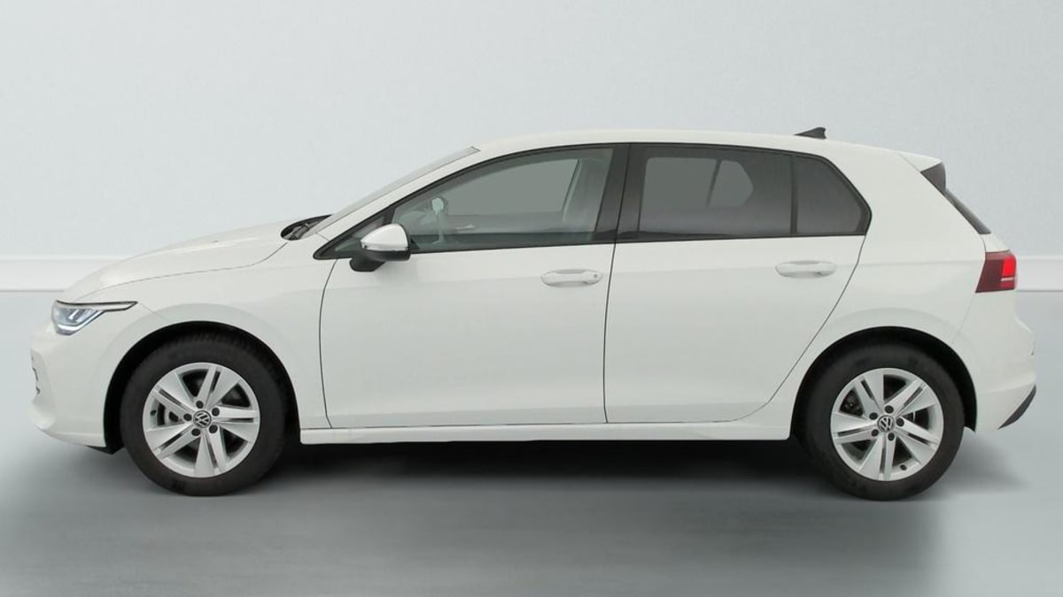 Volkswagen GOLF 8 - Image 3