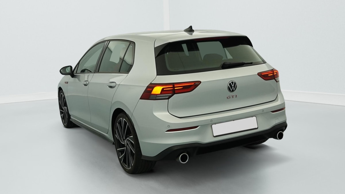 Volkswagen GOLF 8 - Image 5