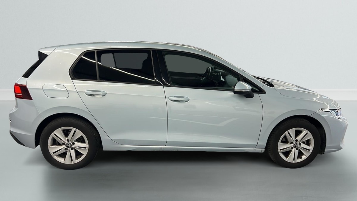 Volkswagen GOLF 8 - Image 8