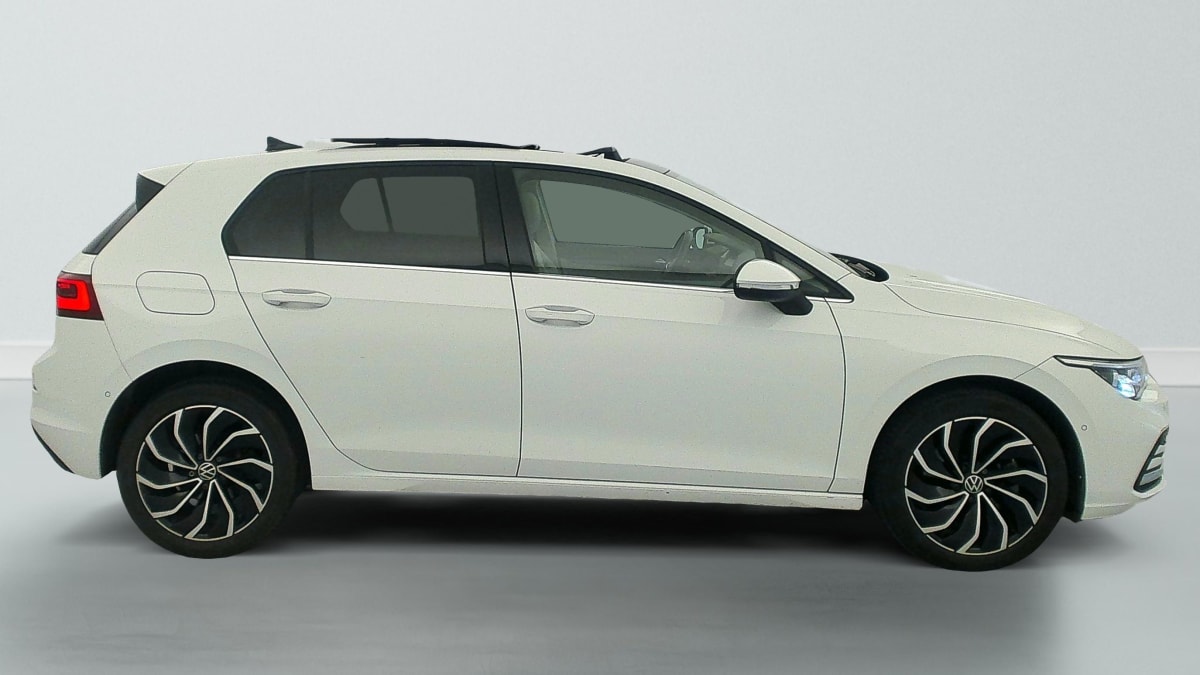 Volkswagen GOLF 8 - Image 8