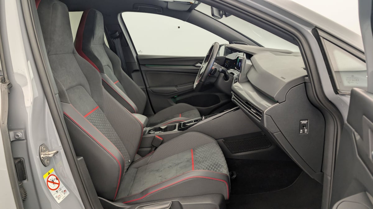 VOLKSWAGEN GOLF 2.0 TSI 300 DSG7 GTI CLUBSPORT