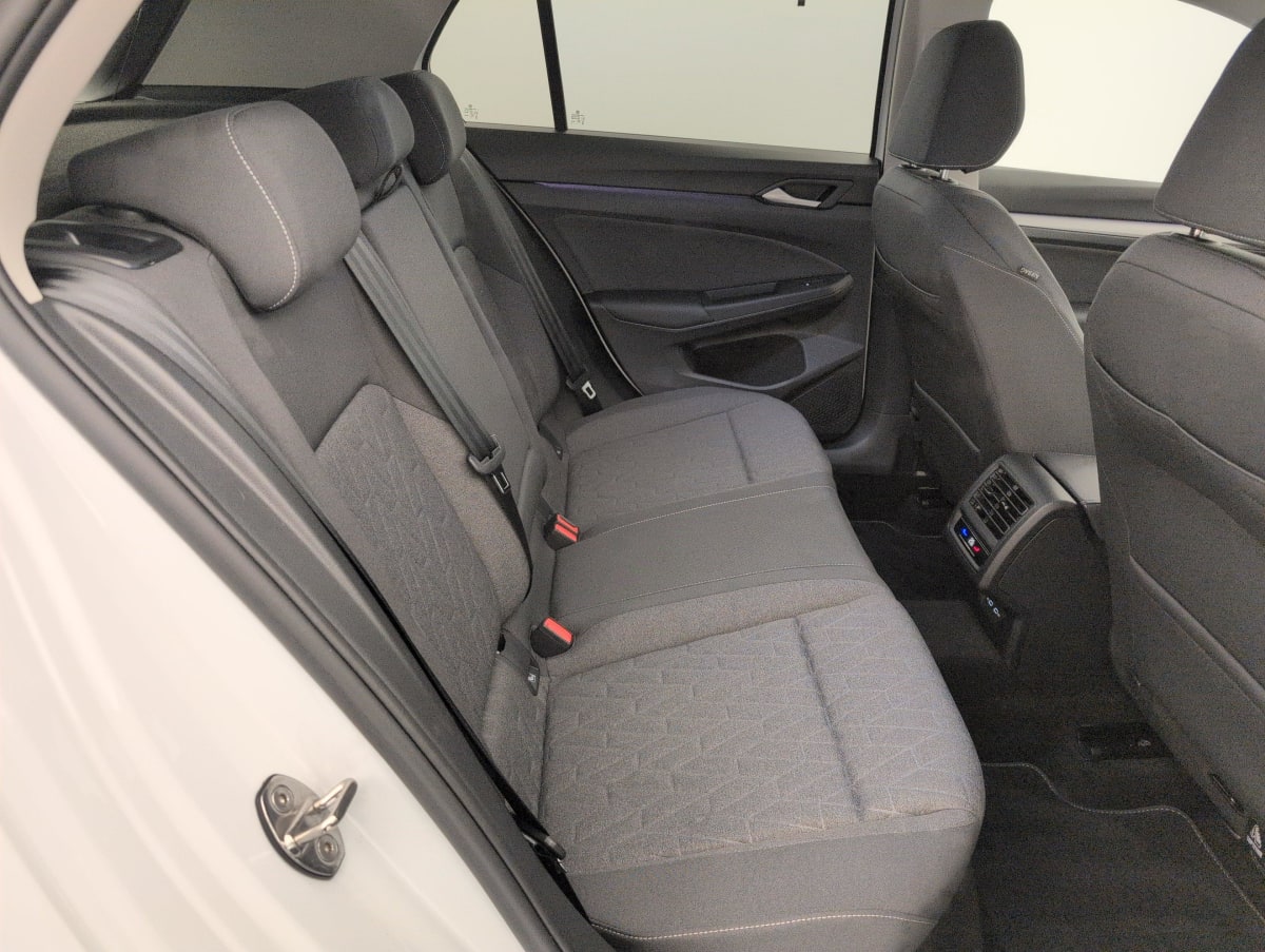Volkswagen GOLF 8 - Image 10