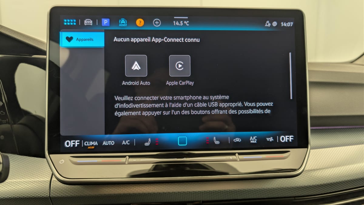 Volkswagen GOLF 8 - Image 18