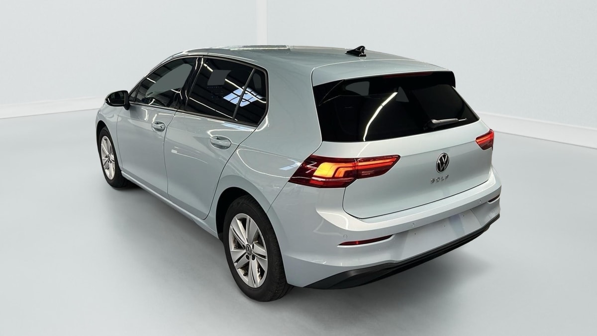 Volkswagen GOLF 8 - Image 5