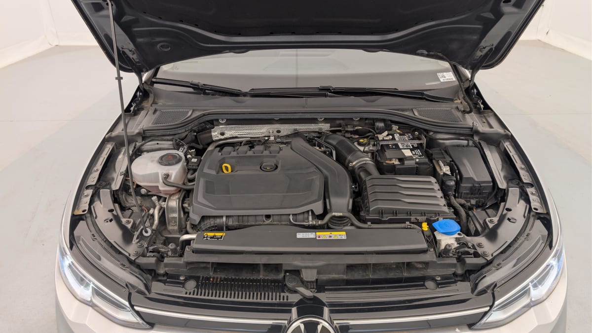 Volkswagen GOLF 8 - Image 20