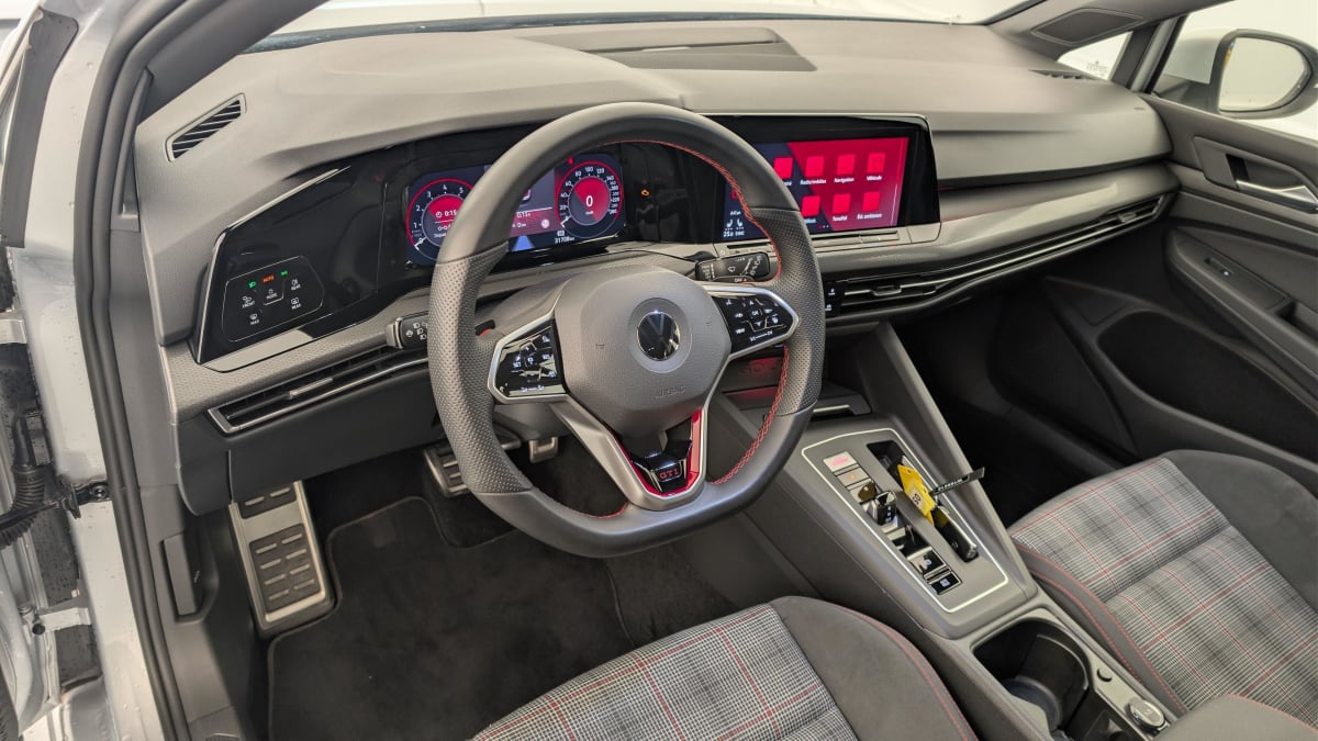 Volkswagen GOLF 8 - Image 15