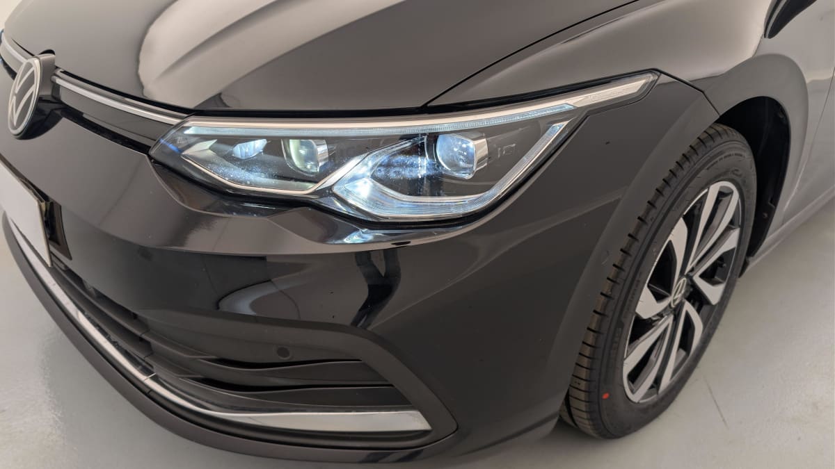 Volkswagen GOLF 8 - Image 24