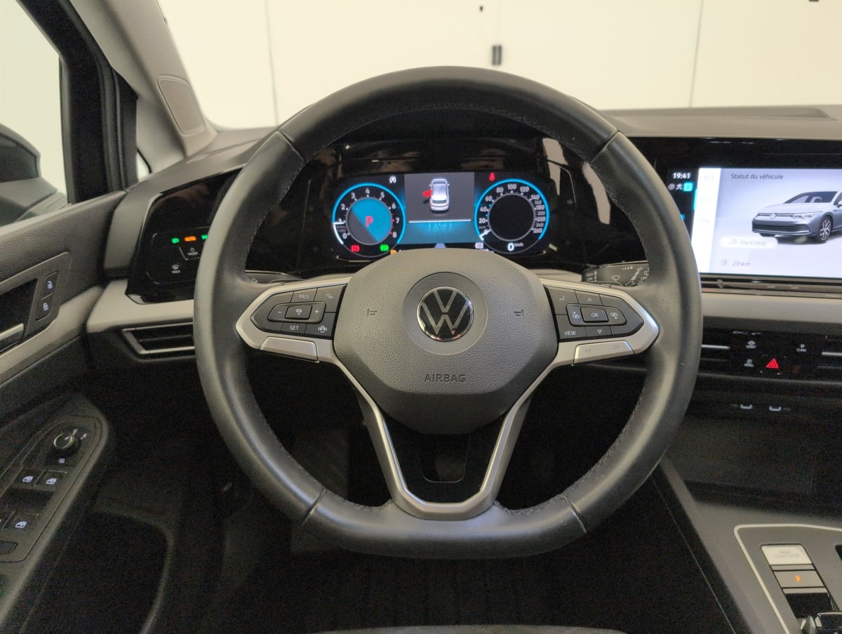 Volkswagen GOLF 8 - Image 14