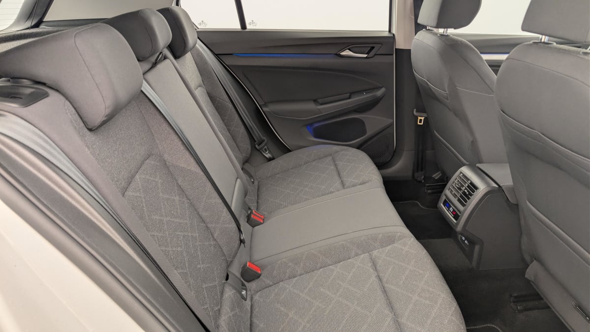 Volkswagen GOLF 8 - Image 10