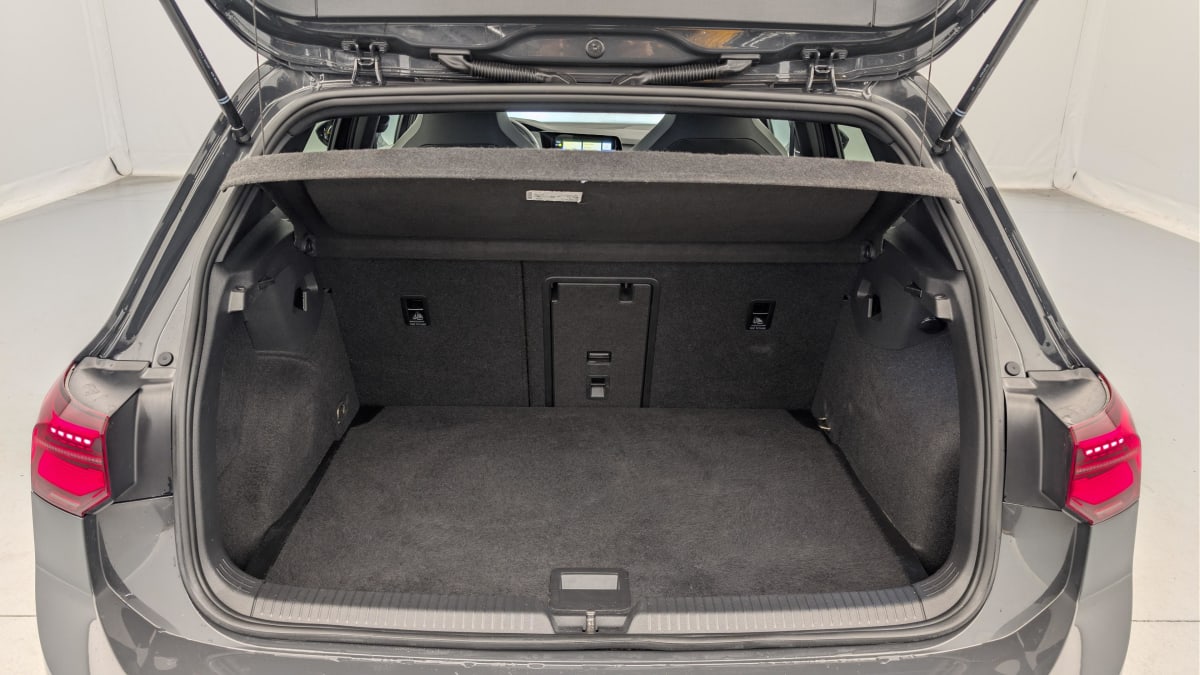 Volkswagen GOLF 8 - Image 11