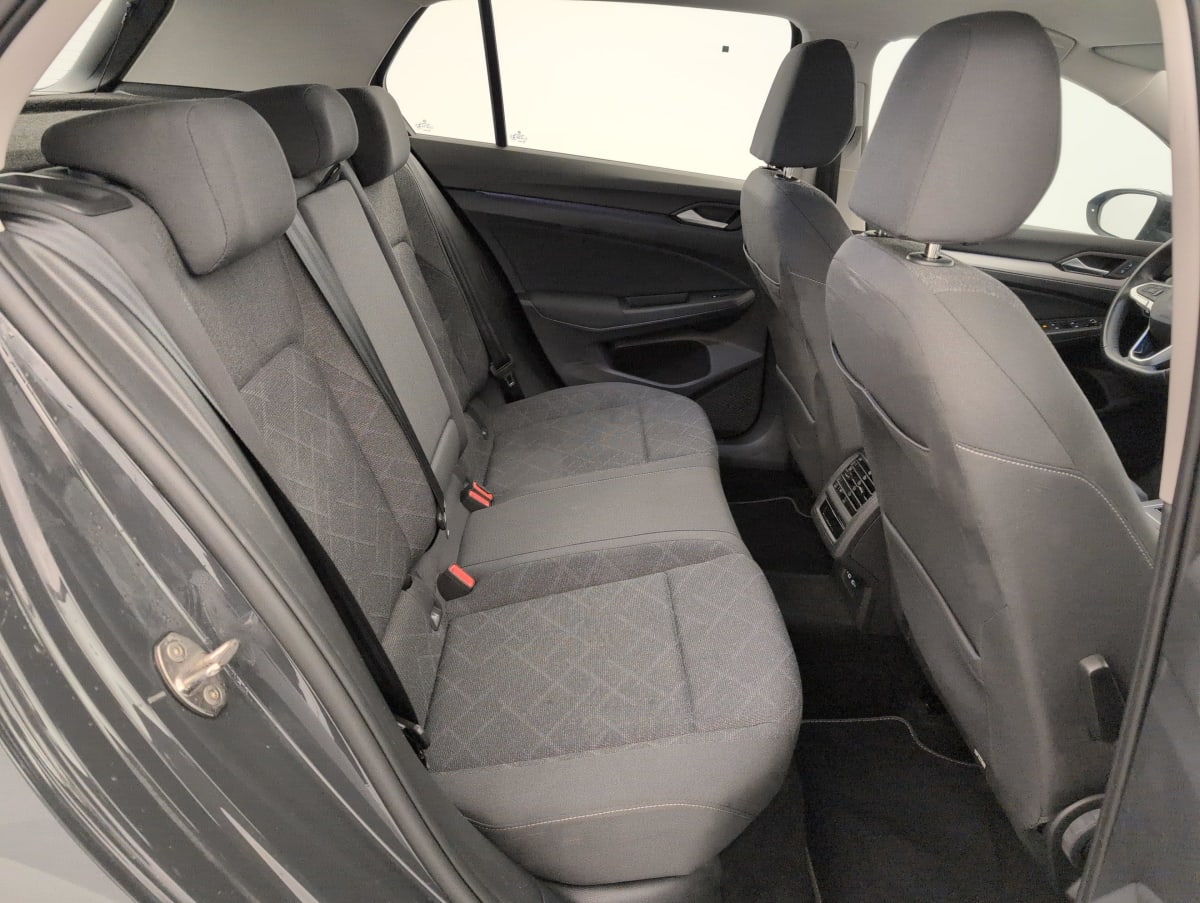 Volkswagen GOLF 8 - Image 10