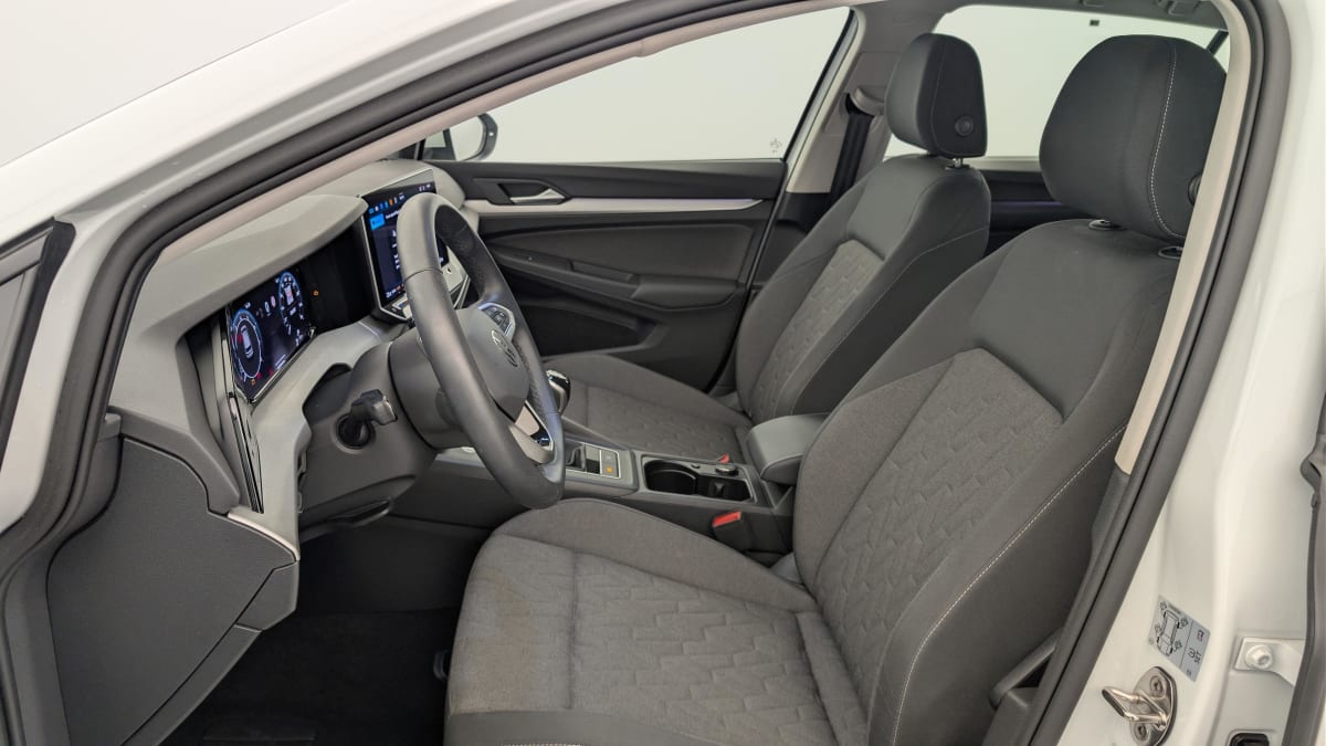 Volkswagen GOLF 8 - Image 16