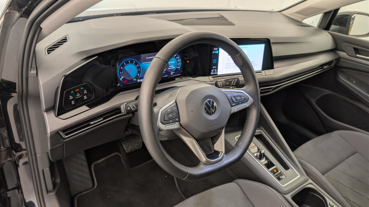 Volkswagen GOLF 8 - Image 15