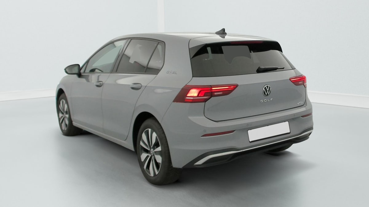 Volkswagen GOLF 8 - Image 5