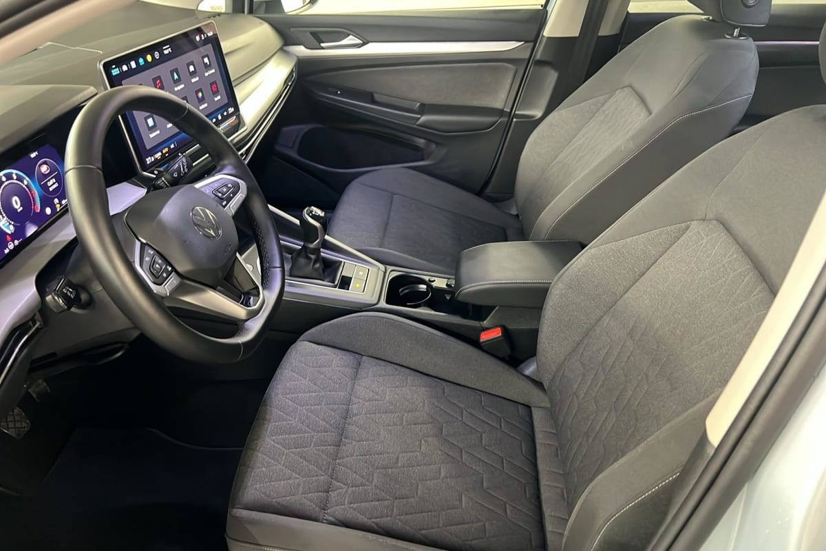 Volkswagen GOLF 8 - Image 9