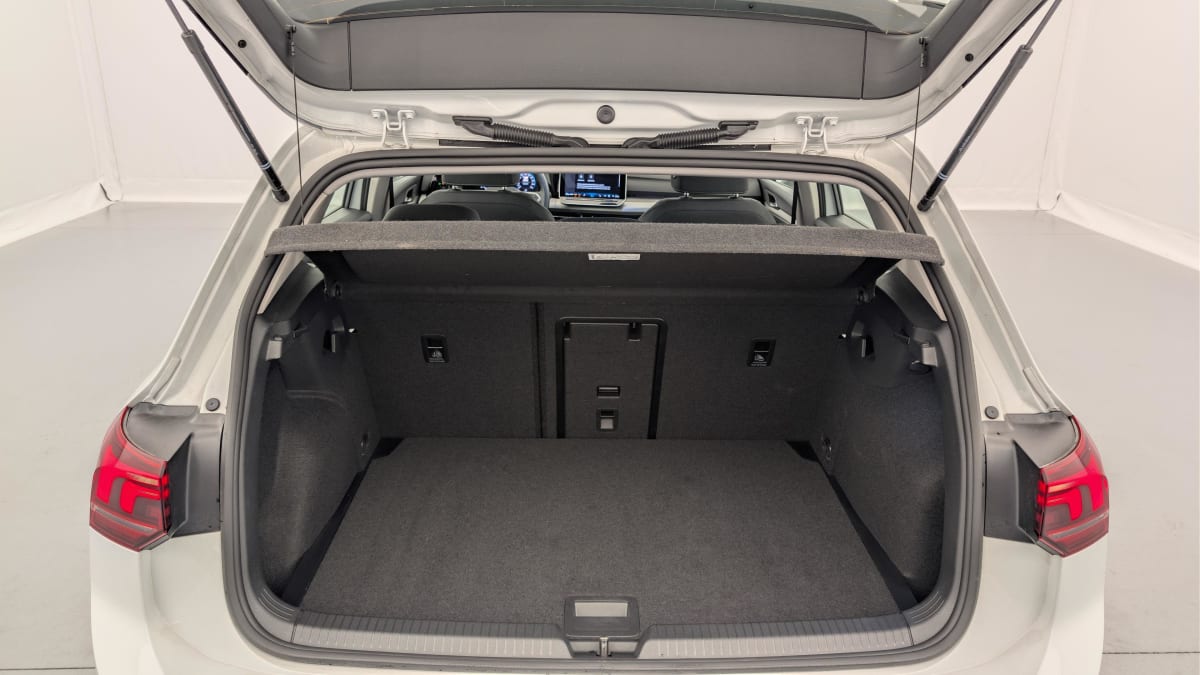 Volkswagen GOLF 8 - Image 11