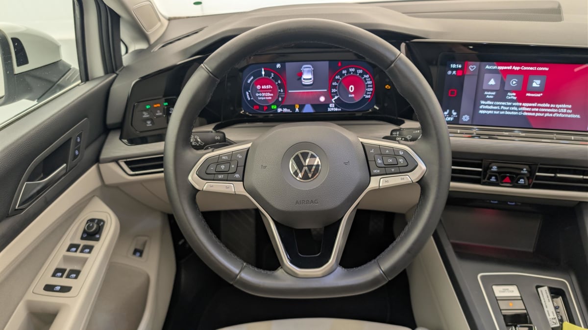 Volkswagen GOLF 8 - Image 14