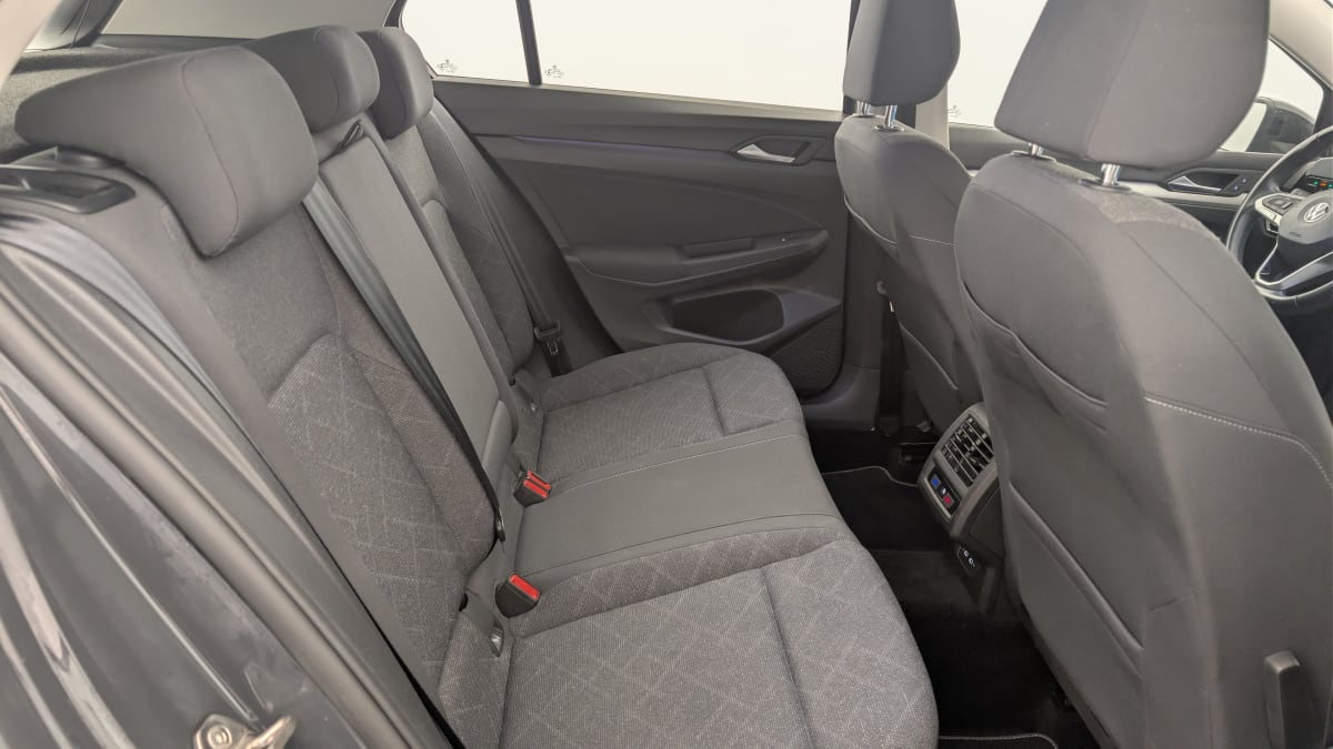 Volkswagen GOLF 8 - Image 10