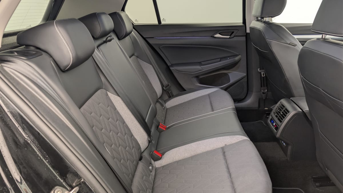 Volkswagen GOLF 8 - Image 10