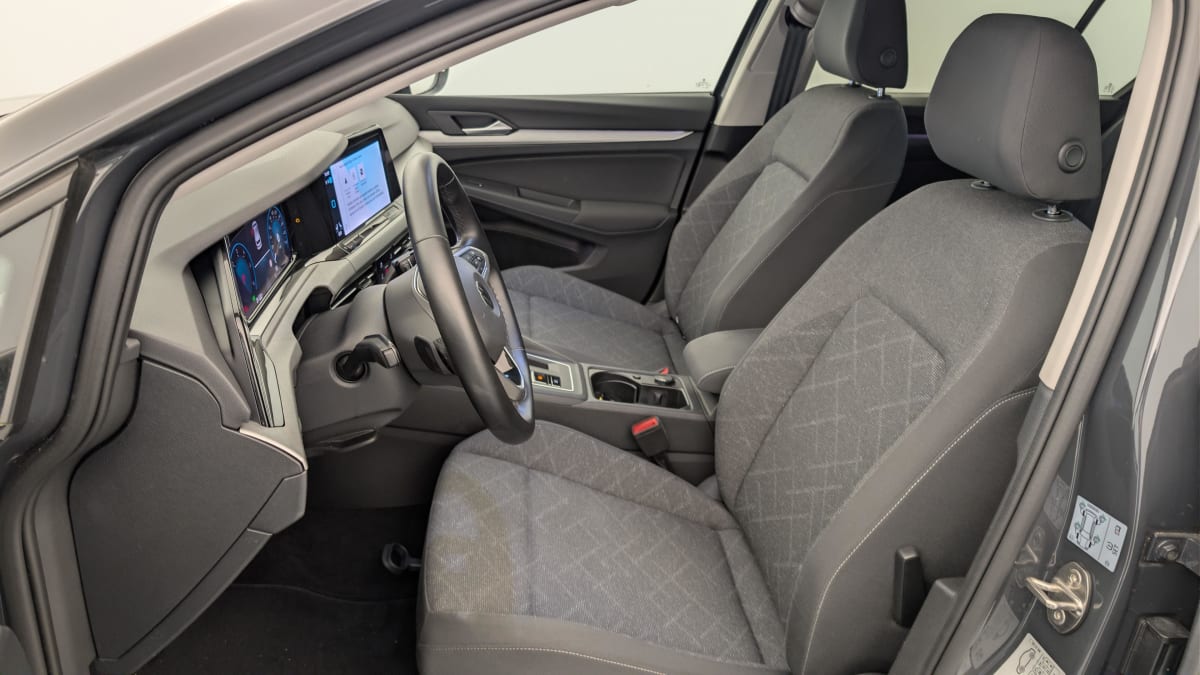 Volkswagen GOLF 8 - Image 16