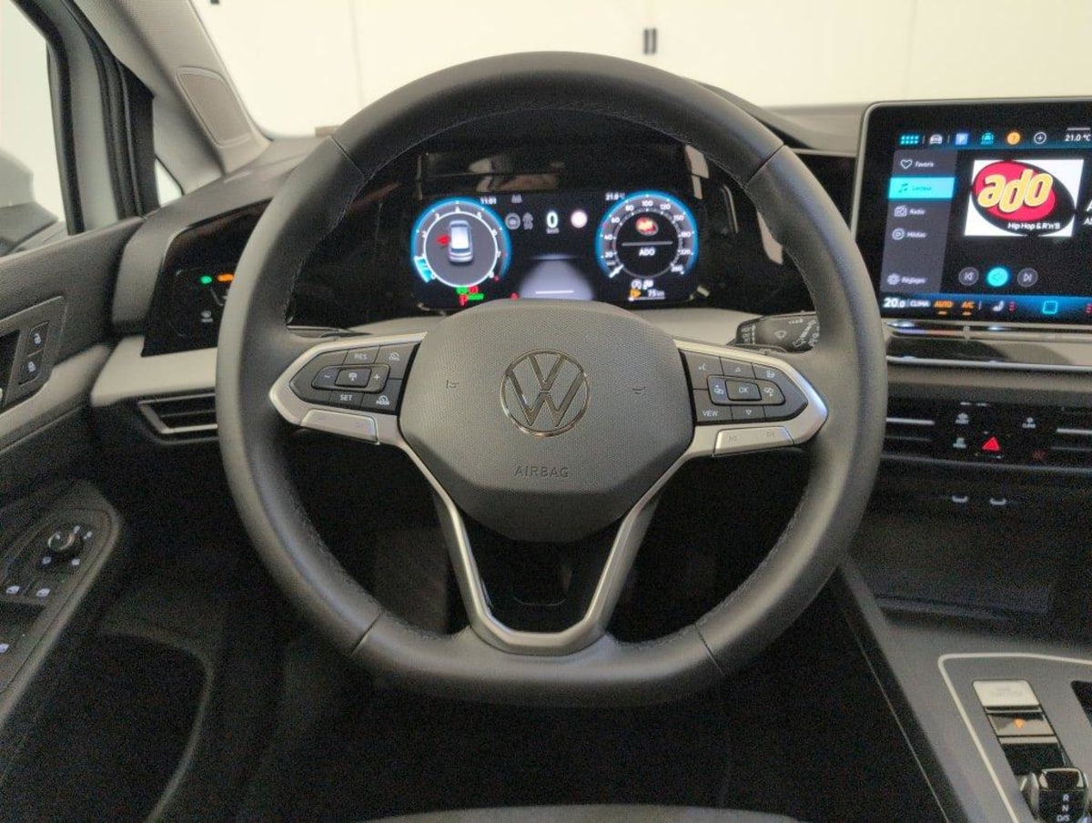 Volkswagen GOLF 8 - Image 14