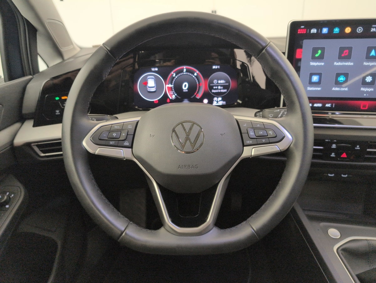 Volkswagen GOLF 8 - Image 14