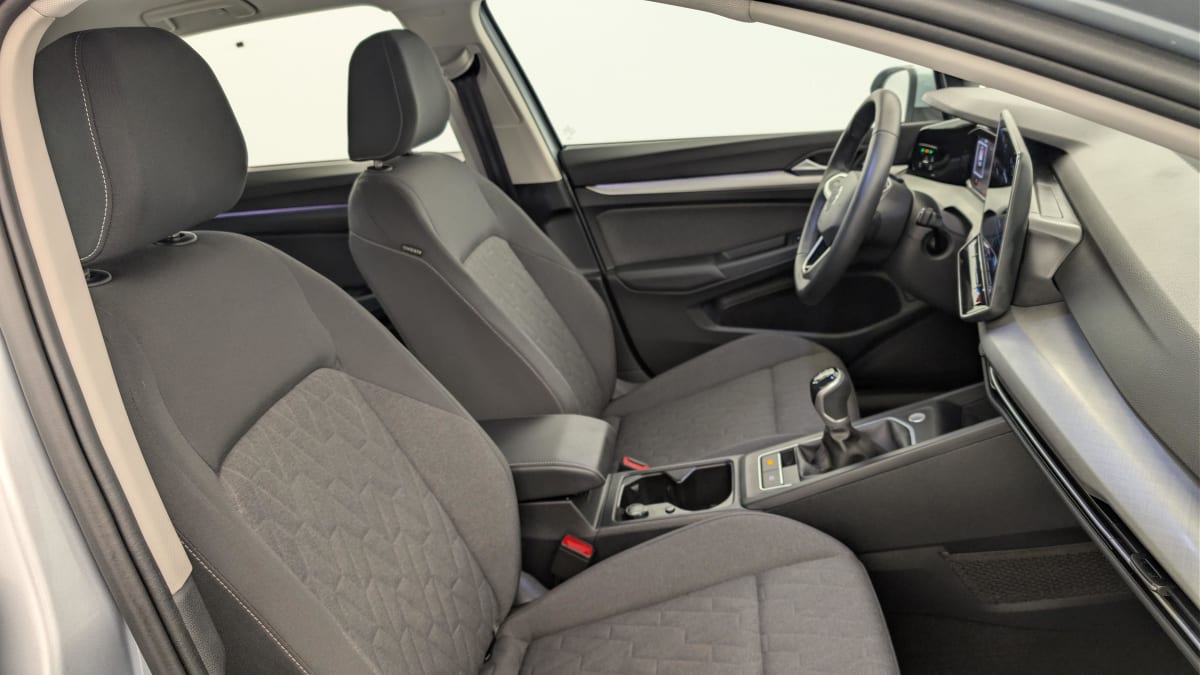 Volkswagen GOLF 8 - Image 9