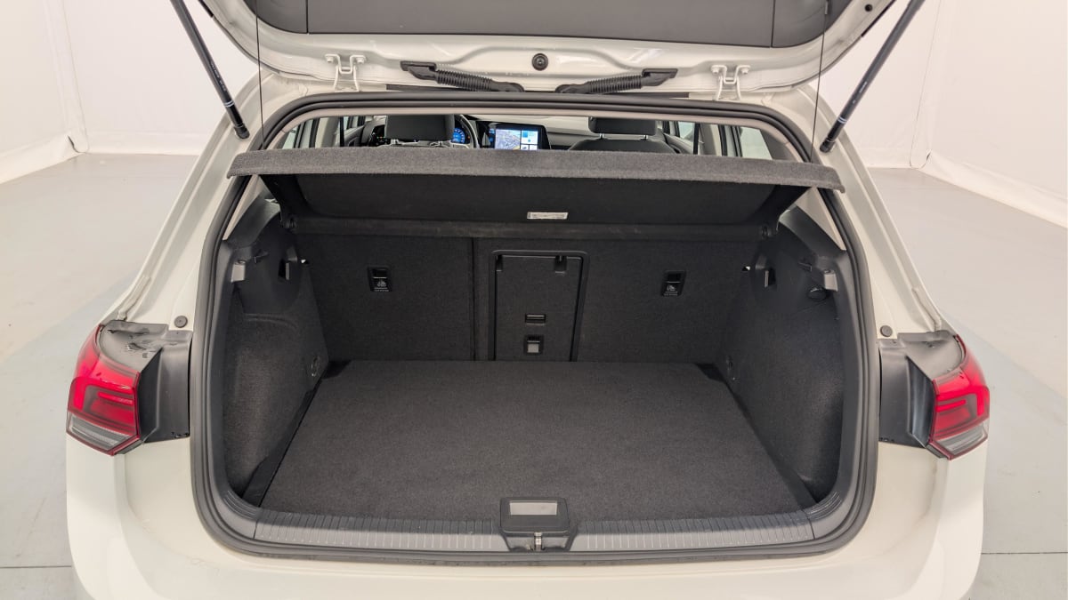 Volkswagen GOLF 8 - Image 11