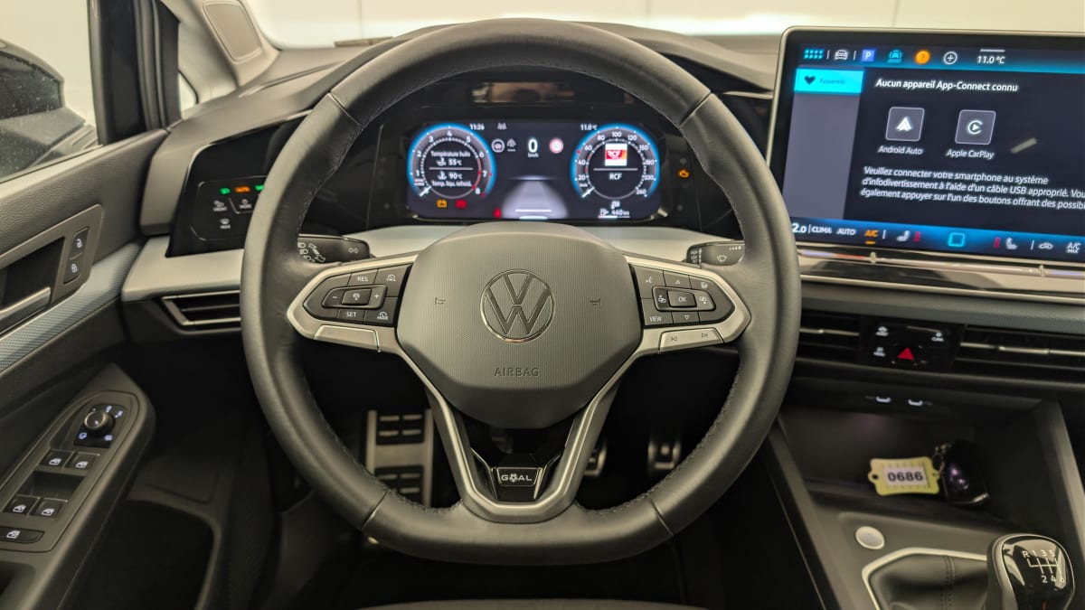 Volkswagen GOLF 8 - Image 14