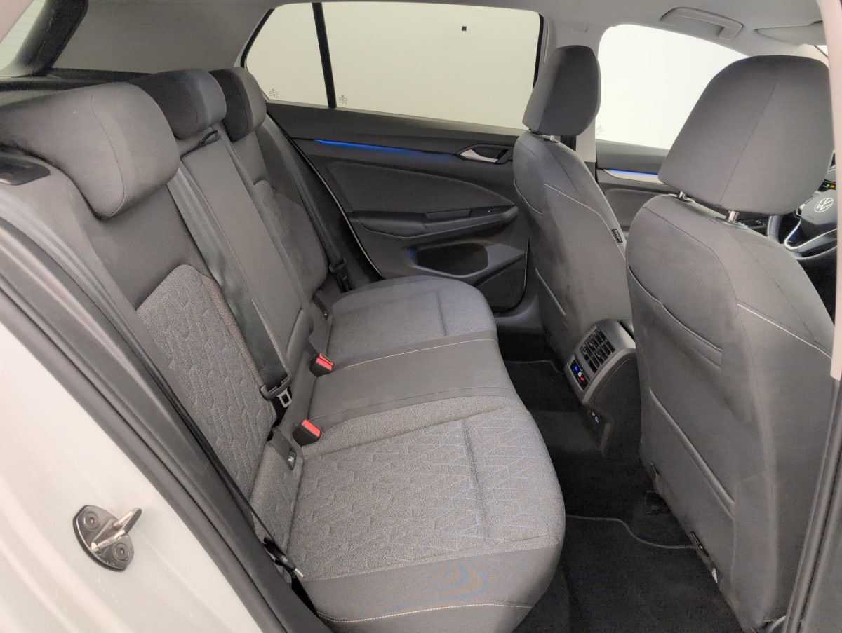 Volkswagen GOLF 8 - Image 10