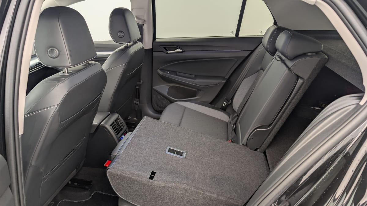 Volkswagen GOLF 8 - Image 12