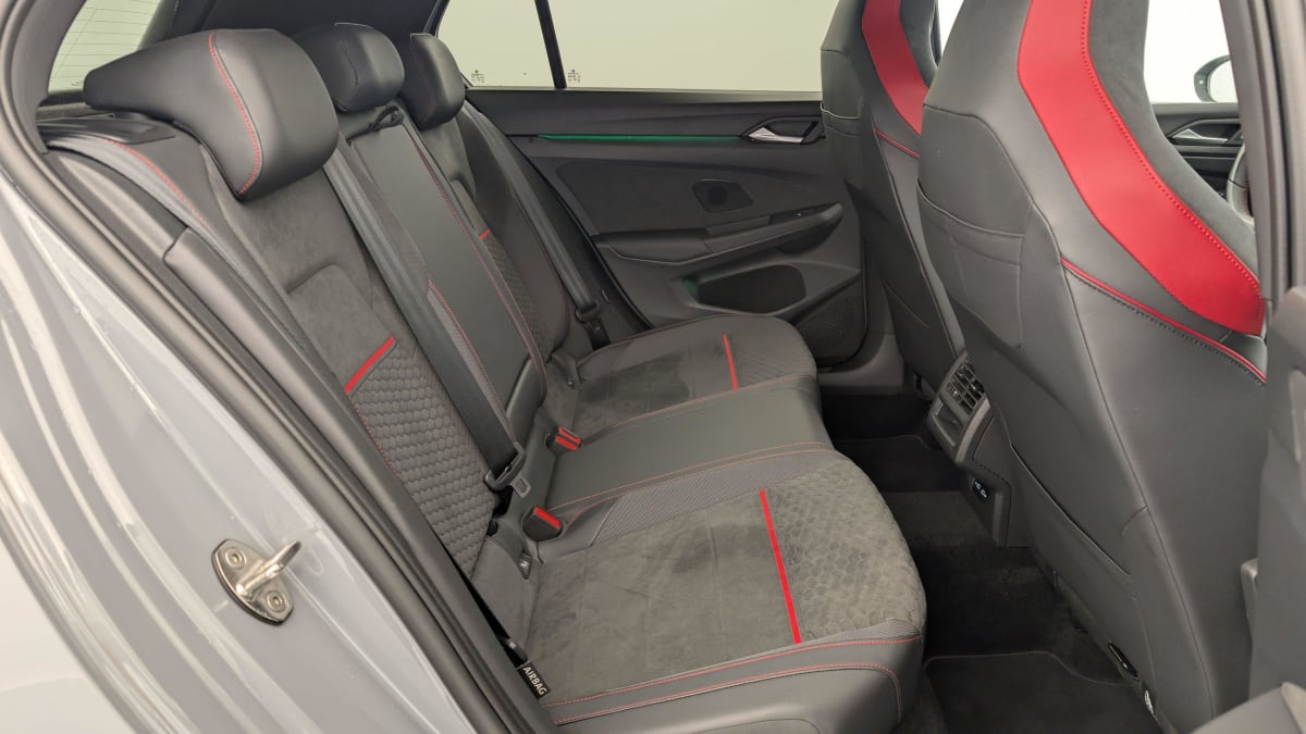 VOLKSWAGEN GOLF 2.0 TSI 300 DSG7 GTI CLUBSPORT
