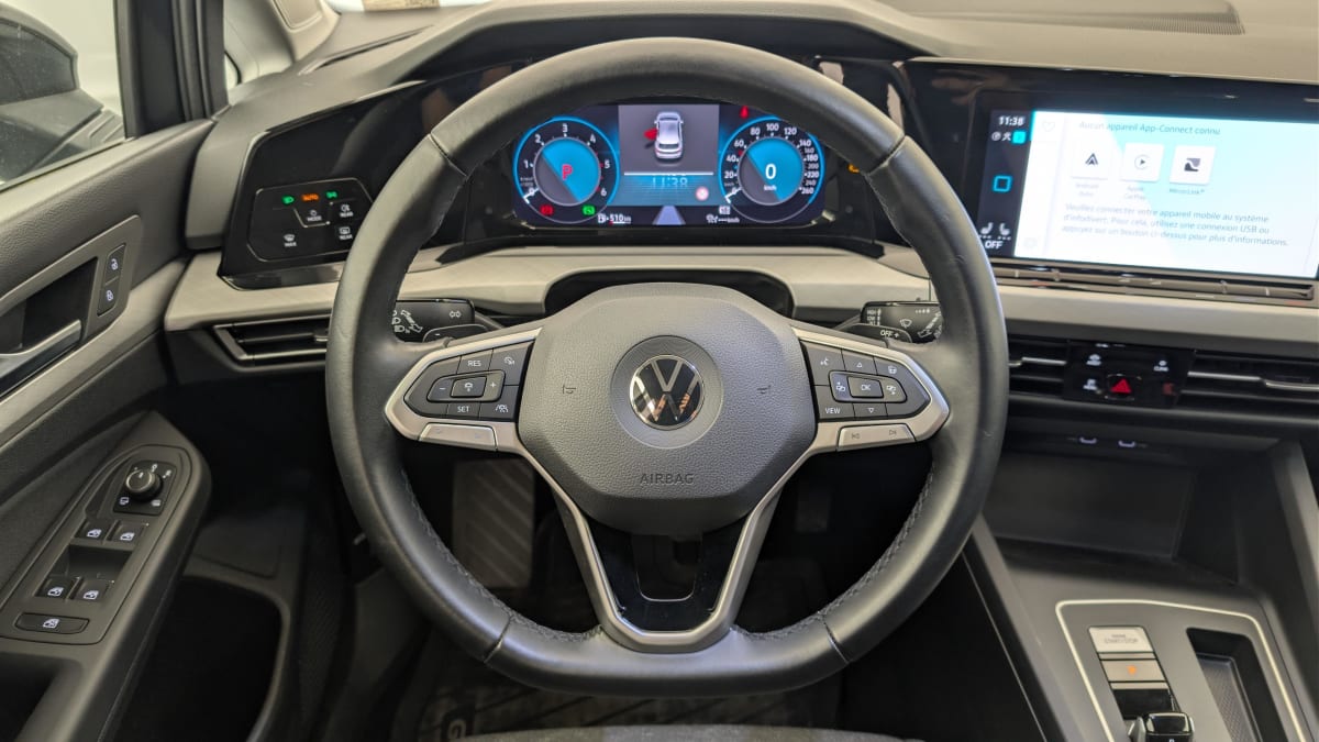 Volkswagen GOLF 8 - Image 14