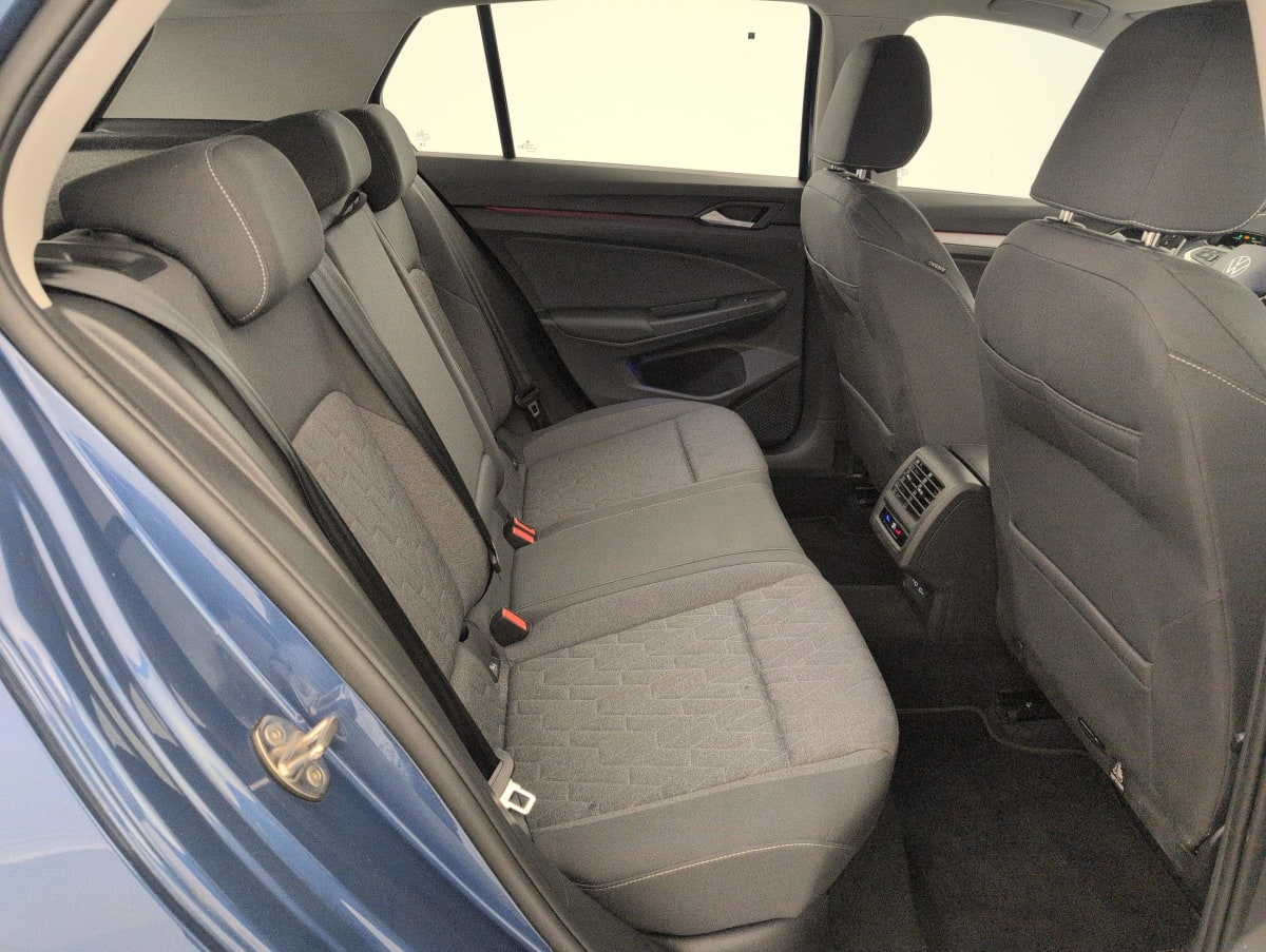 Volkswagen GOLF 8 - Image 10