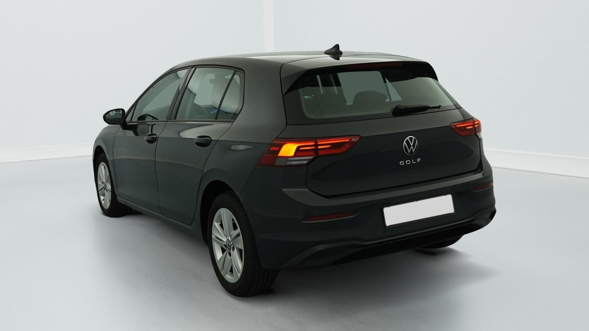 Volkswagen GOLF 8 - Image 5