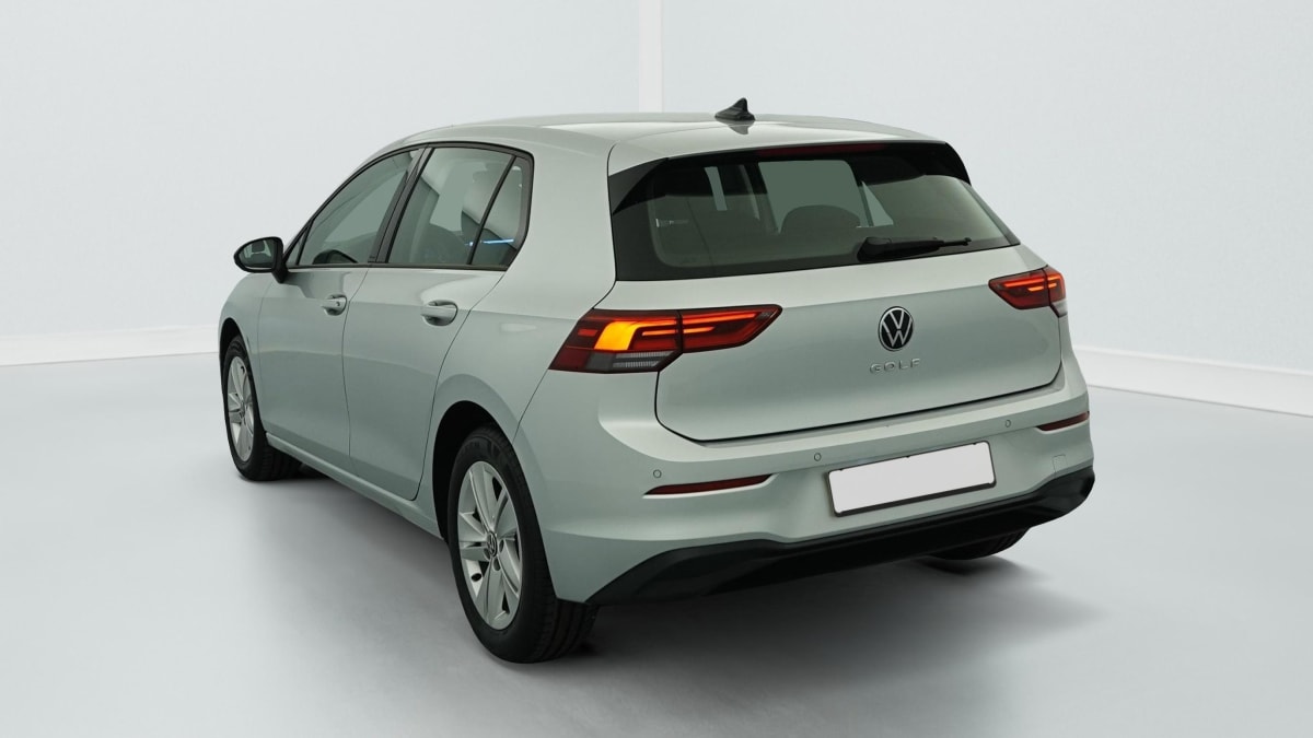 Volkswagen GOLF 8 - Image 5