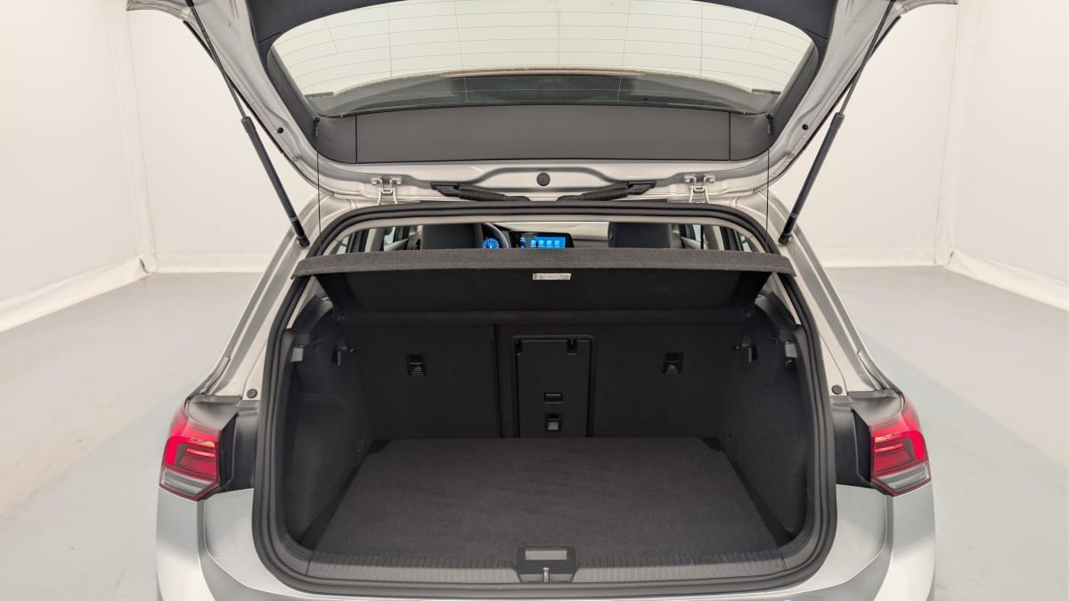 Volkswagen GOLF 8 - Image 11