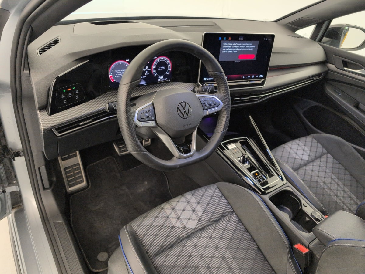 Volkswagen GOLF 8 - Image 15