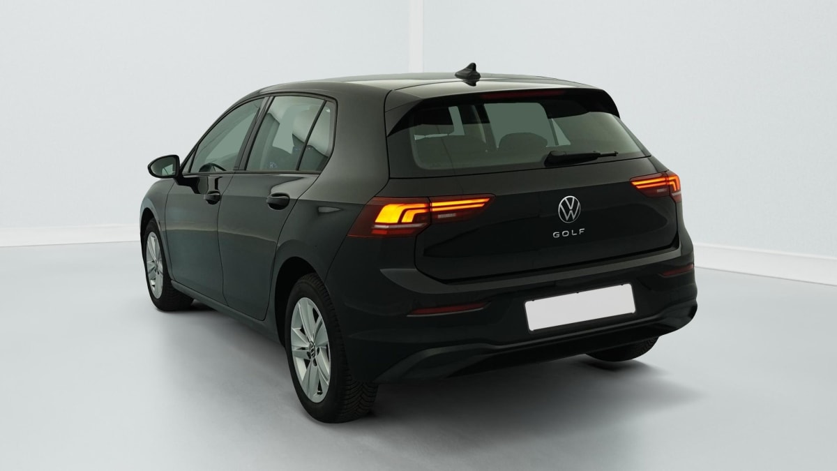 Volkswagen GOLF 8 - Image 5