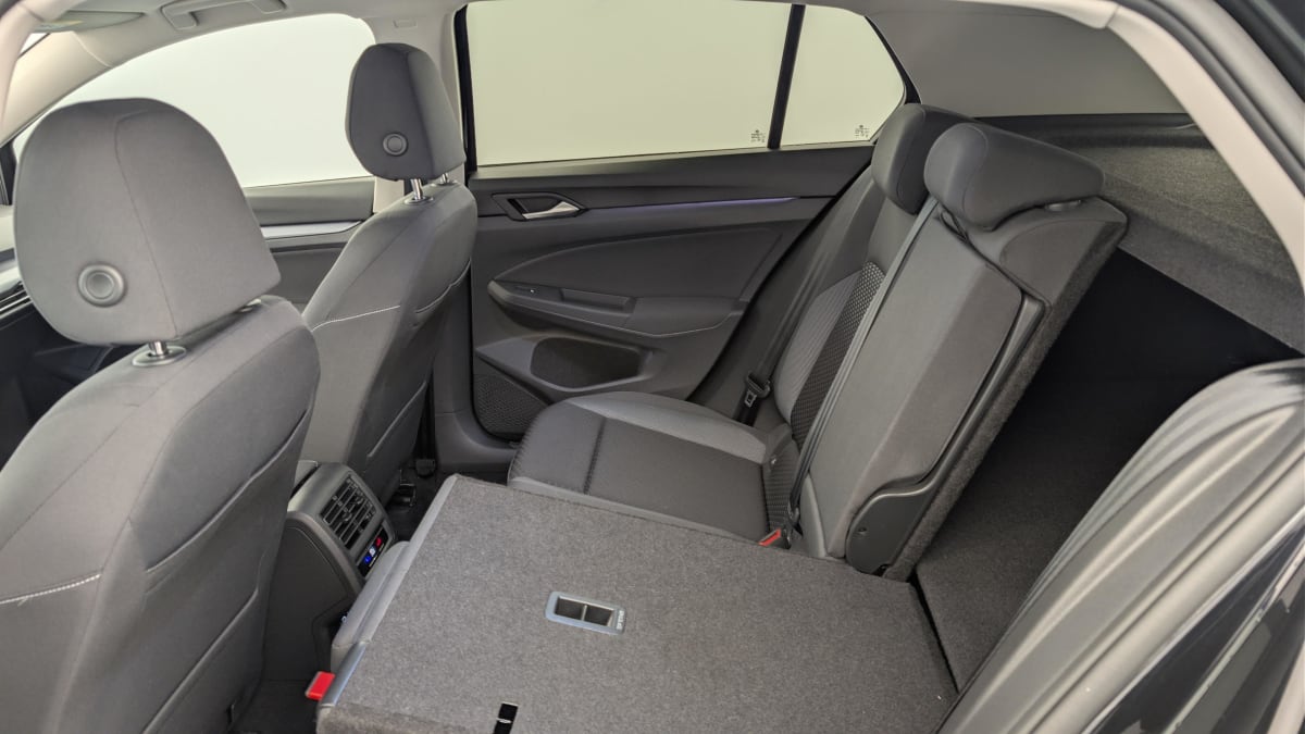 Volkswagen GOLF 8 - Image 12