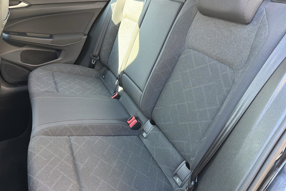 Volkswagen GOLF 8 - Image 10