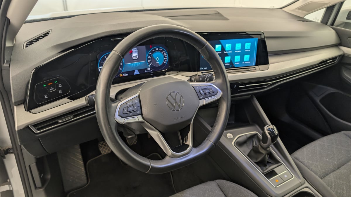 Volkswagen GOLF 8 - Image 15