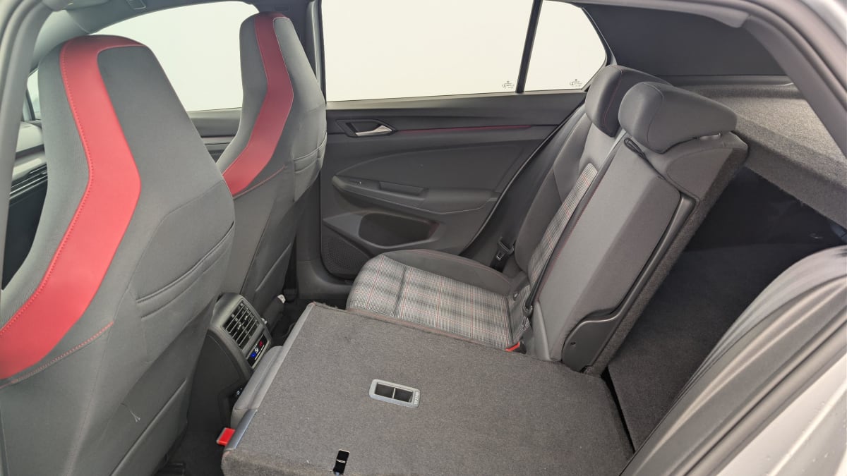 Volkswagen GOLF 8 - Image 12