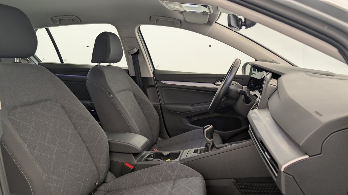 Volkswagen GOLF 8 - Image 9