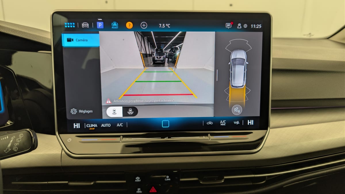 Volkswagen GOLF 8 - Image 18