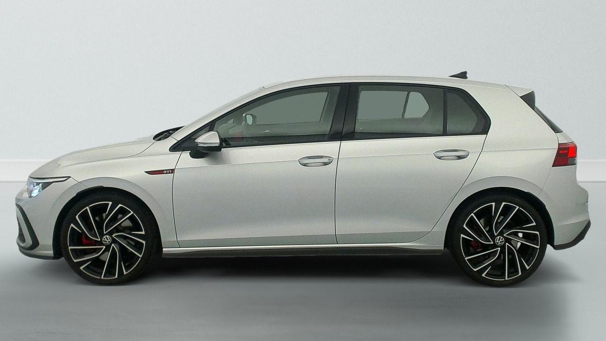 Volkswagen GOLF 8 - Image 4