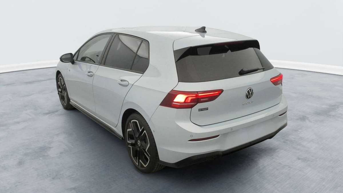 VOLKSWAGEN GOLF 2.0 TDI 150 DSG7 R-LINE