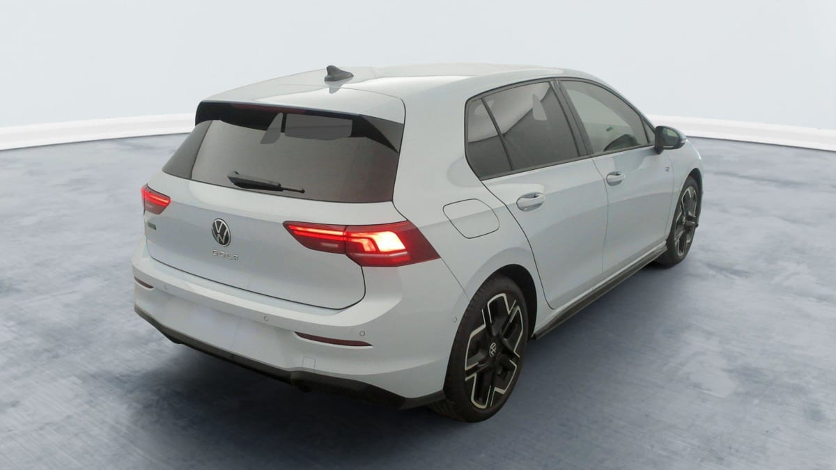 VOLKSWAGEN GOLF 2.0 TDI 150 DSG7 R-LINE