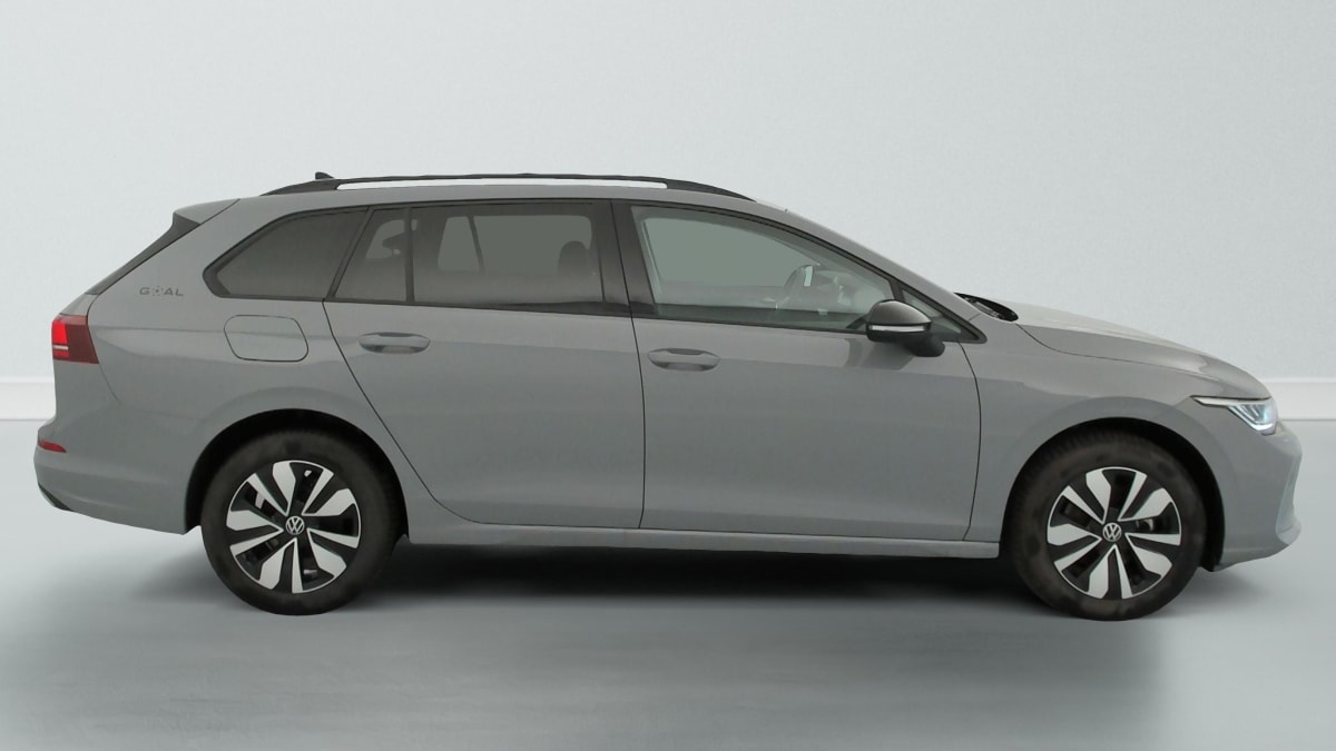 Volkswagen GOLF 8 SW - Image 8