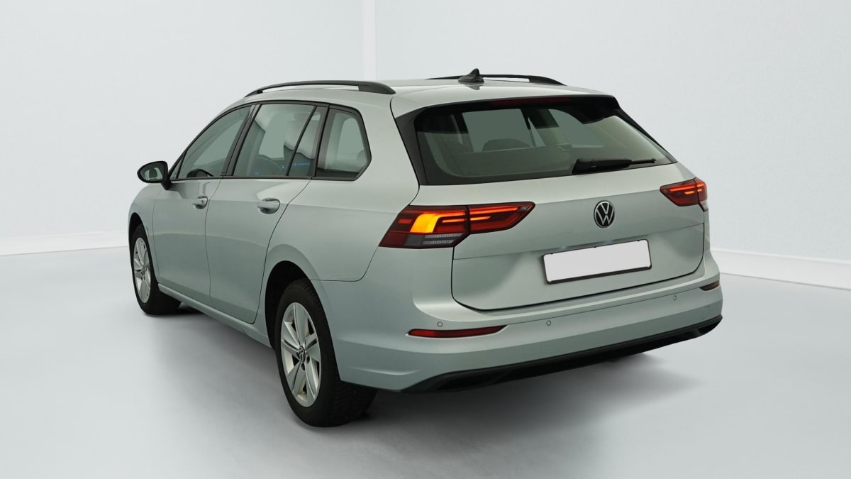 Volkswagen GOLF 8 SW - Image 5